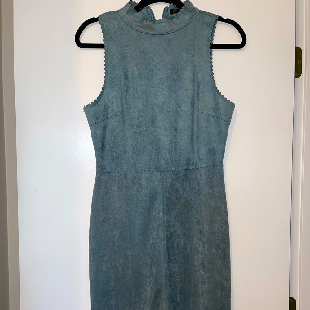 Scalloped suede mini